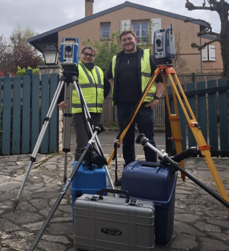 Intervention d’un Géomètre Expert pour bornage, maison et terrain de particulier